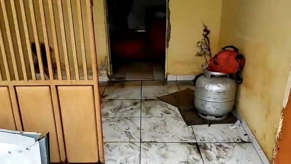 Homem não aceita fim do relacionamento e incendeia casa da ex em Mossoró