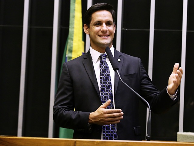 Cotado para ser candidato de Fátima ao Senado, Rafael Motta votou pelo impeachment de Dilma