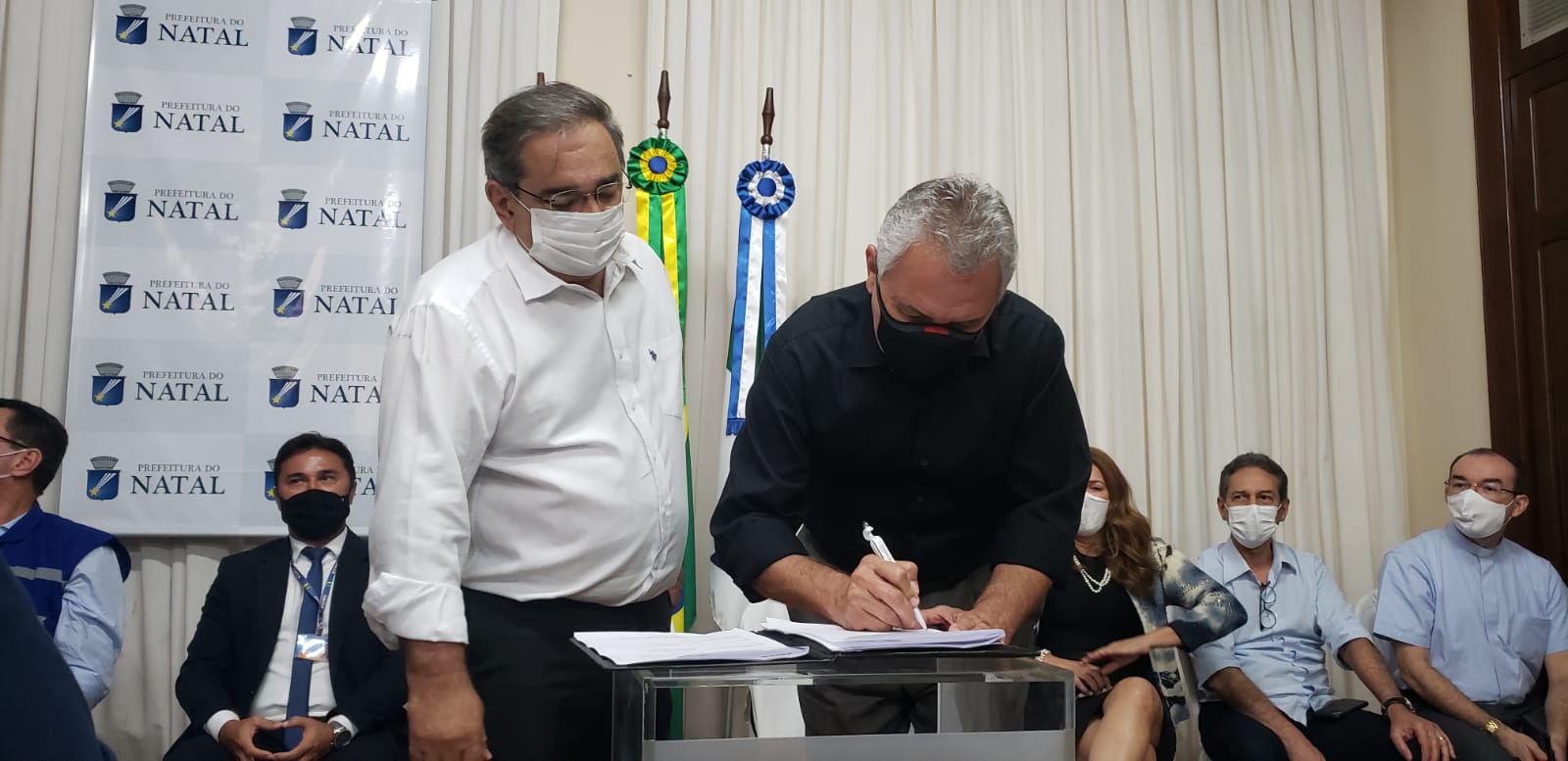 General Girão assina liberação de R$ 15,5 milhões em emendas para obras em Natal