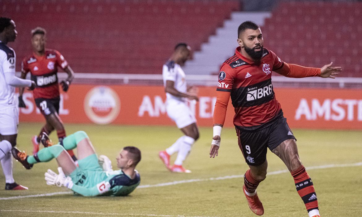 Flamengo, Palmeiras, Vasco e mata-mata para ABC e América; veja como assistir aos jogos de hoje