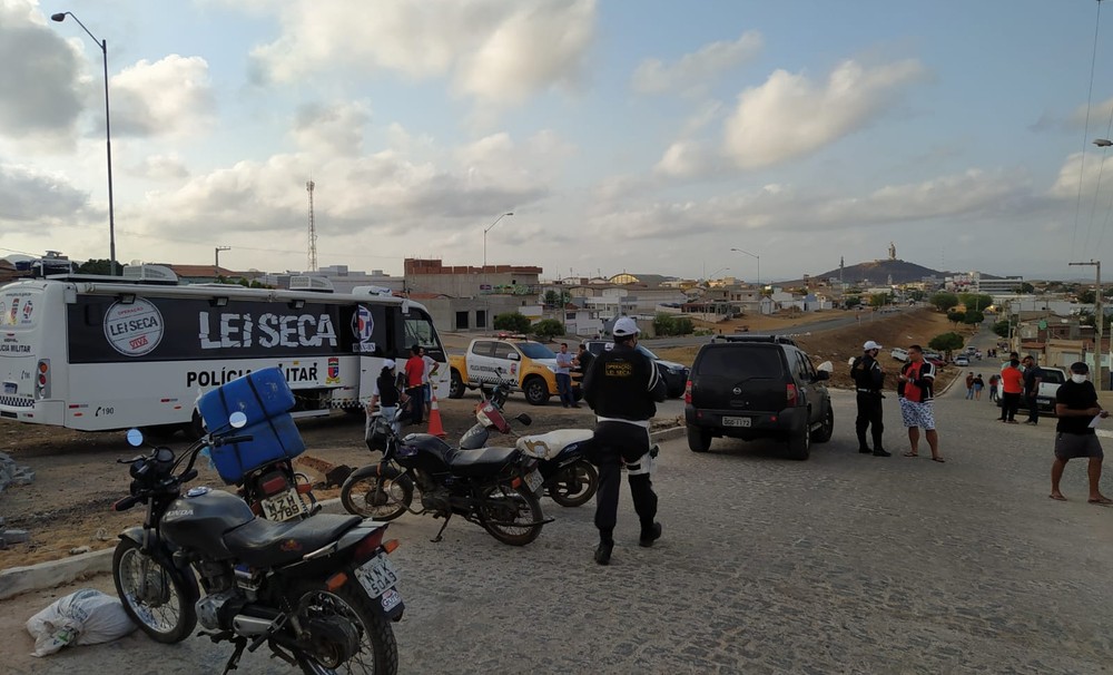 Blitz da Lei Seca autua 69 condutores por embriaguez ao volante em estrada do RN