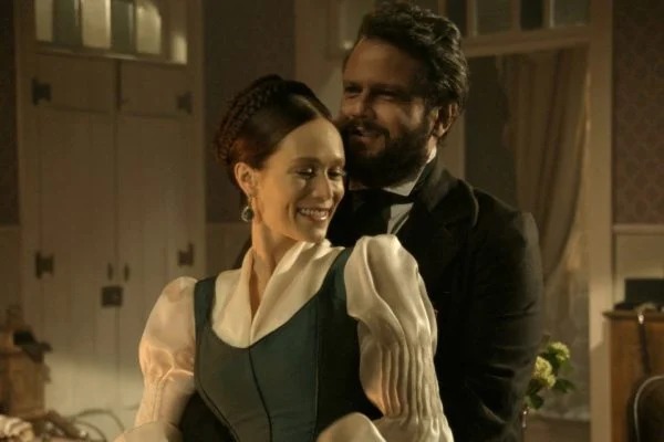 Globo reduz cachê de figurantes de novelas pela metade e causa revolta
