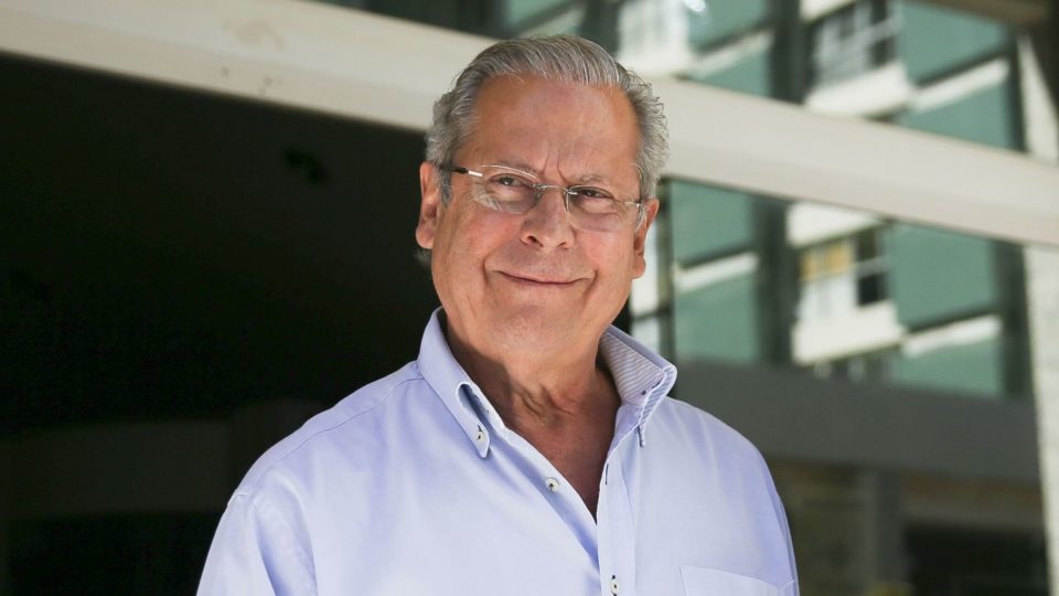 José Dirceu trabalha na articulação da campanha presidencial de Lula, diz jornal