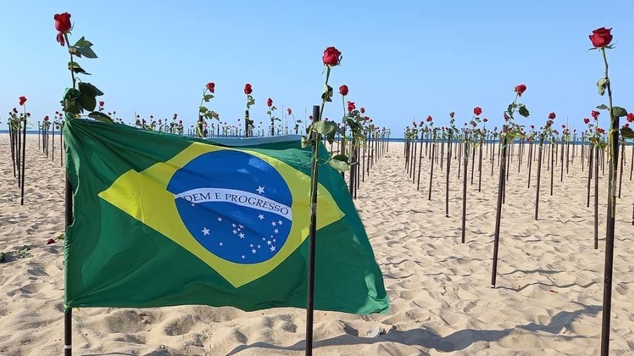 Brasil atinge 600 mil mortes por Covid com pandemia em desaceleração