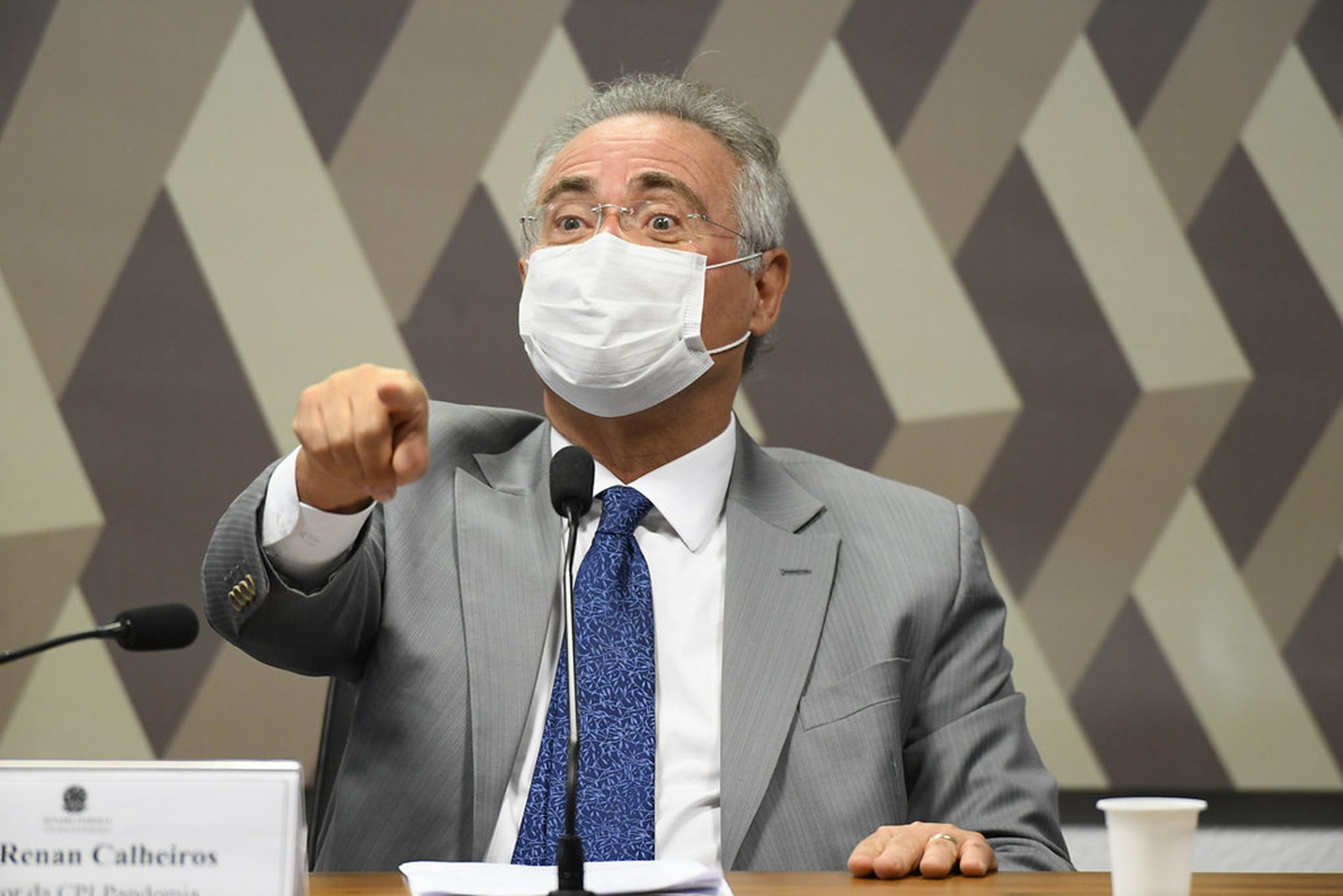 CPI da Covid: Renan vai pedir indiciamento de Bolsonaro por 11 crimes; saiba quais