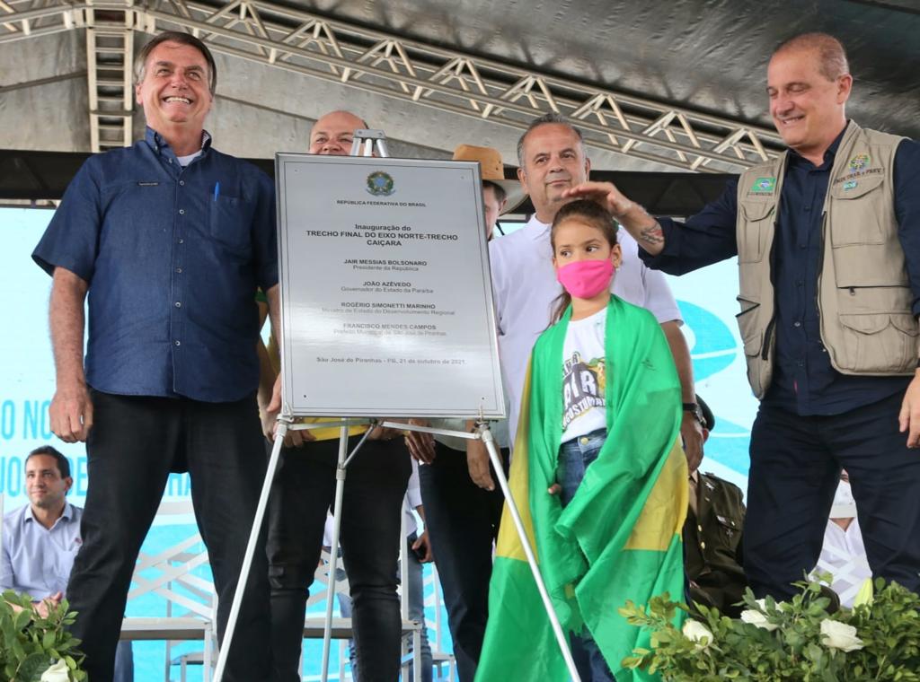 Na PB, Bolsonaro e Rogério Marinho inauguram última etapa do Projeto de Integração do São Francisco