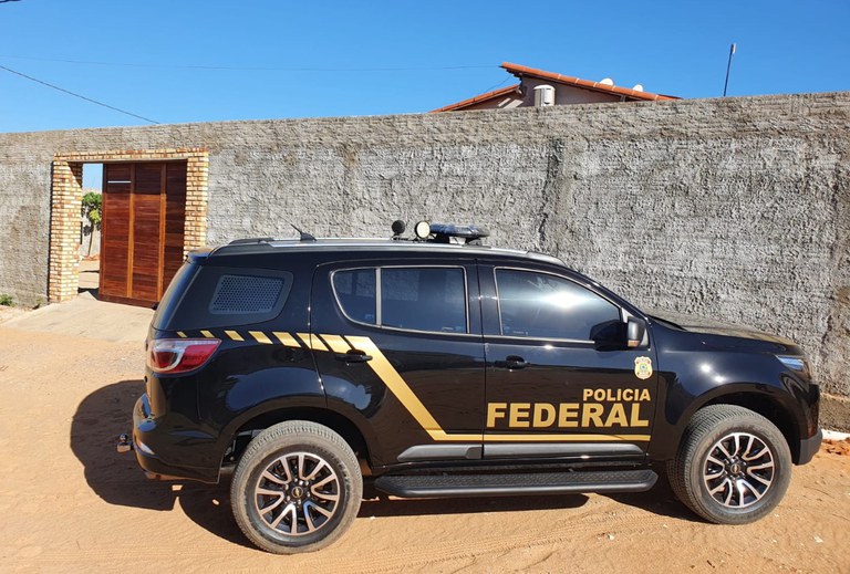 PF cumpre 16 mandados em 5 cidades do RN em ação de combate ao contrabando; 2 policiais são afastados