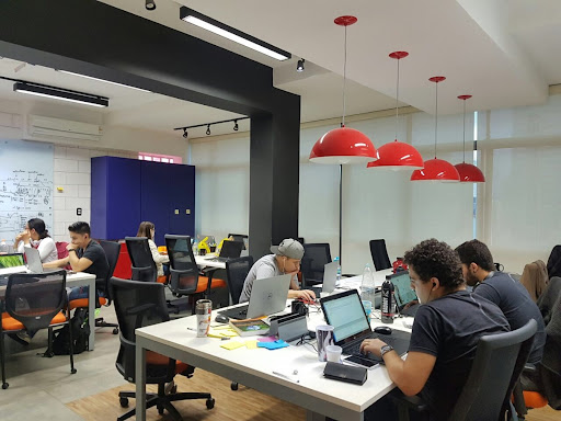Procurando emprego? Empresa pioneira em transformação digital abre 80 vagas de trabalho em todo o Brasil