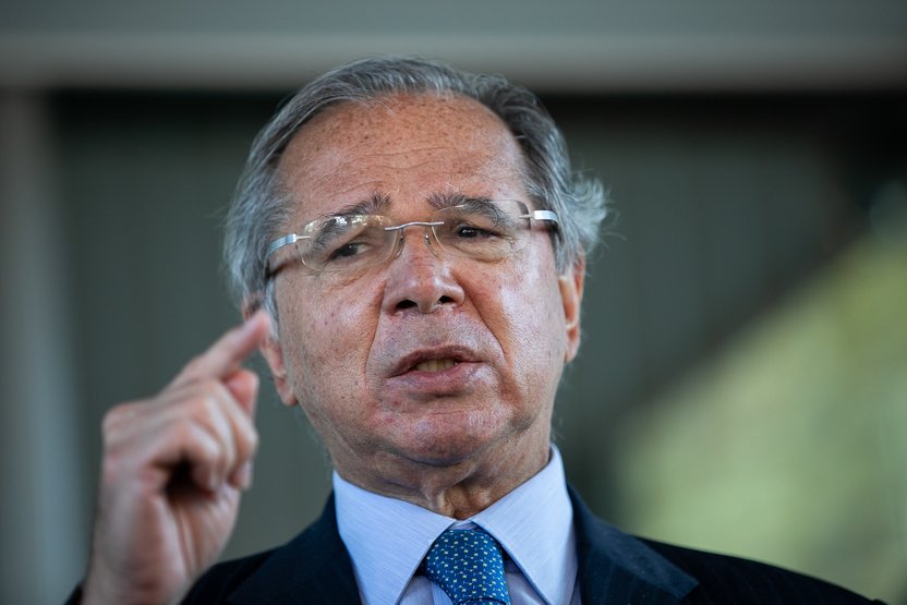 Guedes chama ministro astronauta de 'burro', diz jornal