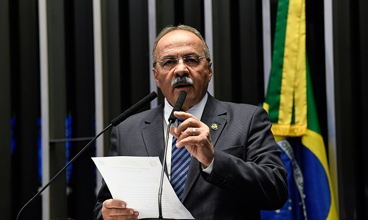 Chico Rodrigues pede que STF arquive inquérito do 'dinheiro na cueca'