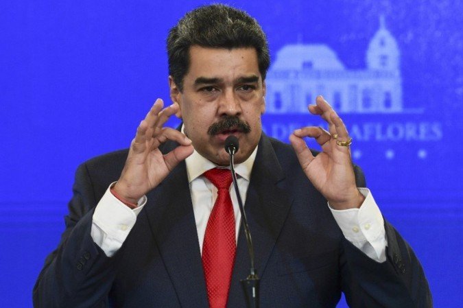 Maduro ataca Bolsonaro e o xinga de “imbecil”, “palhaço” e “irresponsável”