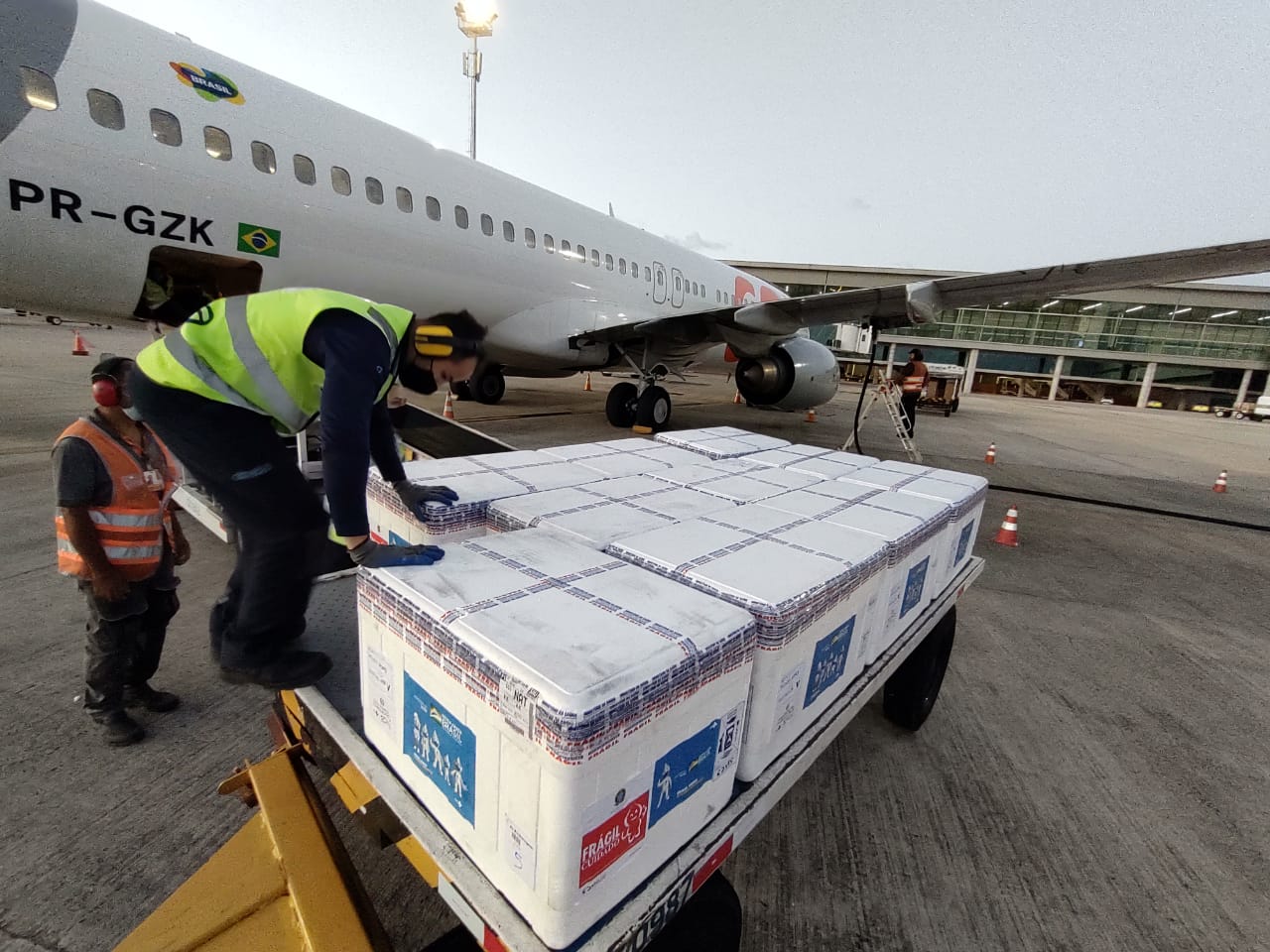 Sesap recebe lote de vacinas para ampliar imunização no RN