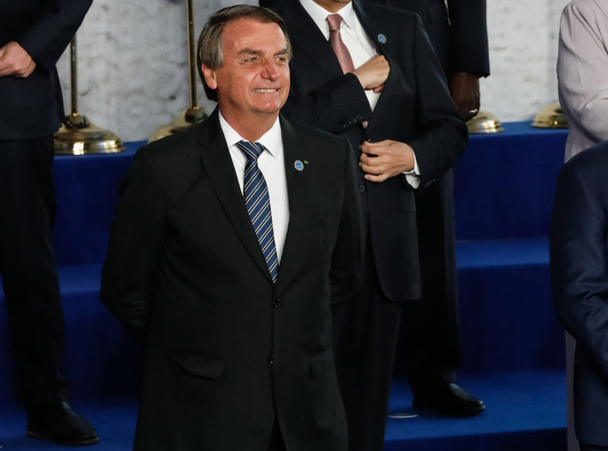 “O povo me ama”, diz Bolsonaro a repórter da Itália