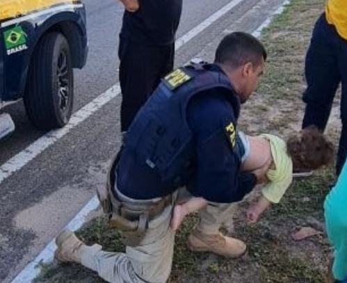 Policial salva vida de bebê asfixiado em Natal