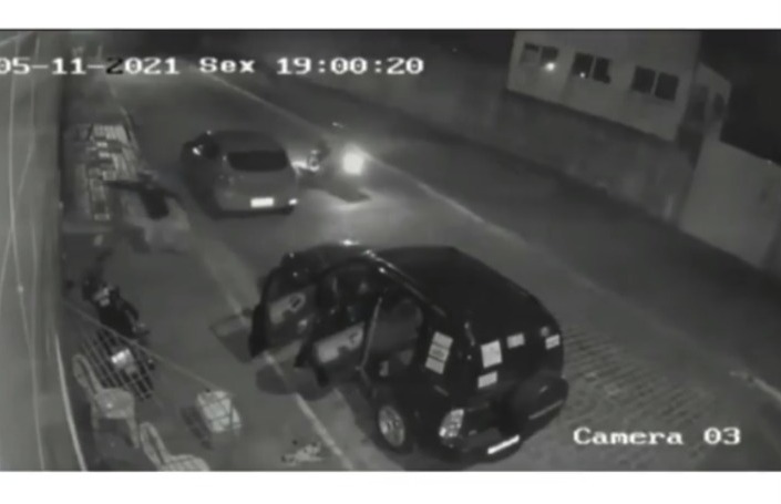 VÍDEO: Homem morre e outro fica ferido após atentado a tiros em Natal