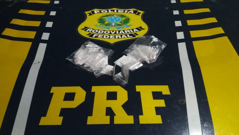 Trio é preso com papelotes de cocaína em carro de aplicativo na BR-101, na Grande Natal