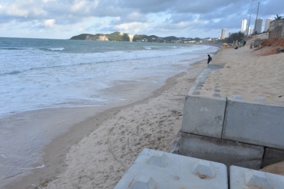 Engorda de Ponta Negra: Licitação para serviço de proteção costeira será em dezembro