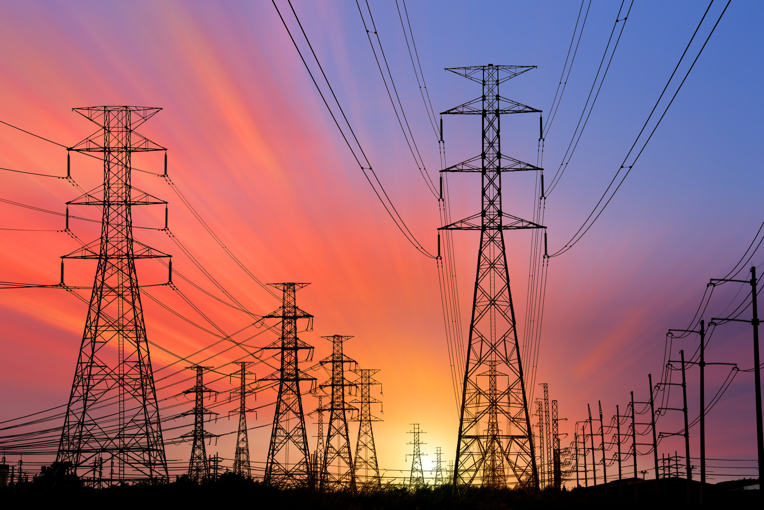 Conta de luz vai subir 21% em 2022 por causa de rombo da crise hídrica, prevê Aneel