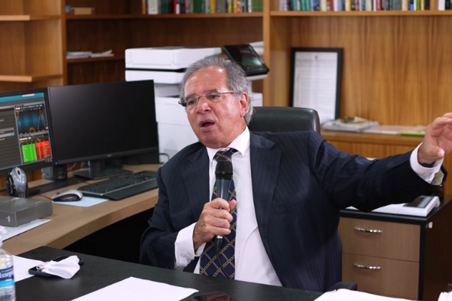 Paulo Guedes diz que árabes vão comprar times no Brasil e brinca sobre o Vasco: 'Vai perder dinheiro'