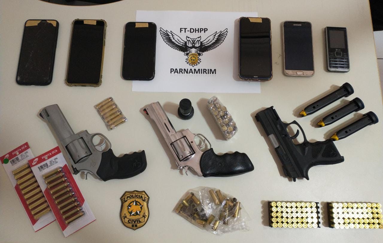Operação prende suspeito na Grande Natal e apreende armas, munições e celulares