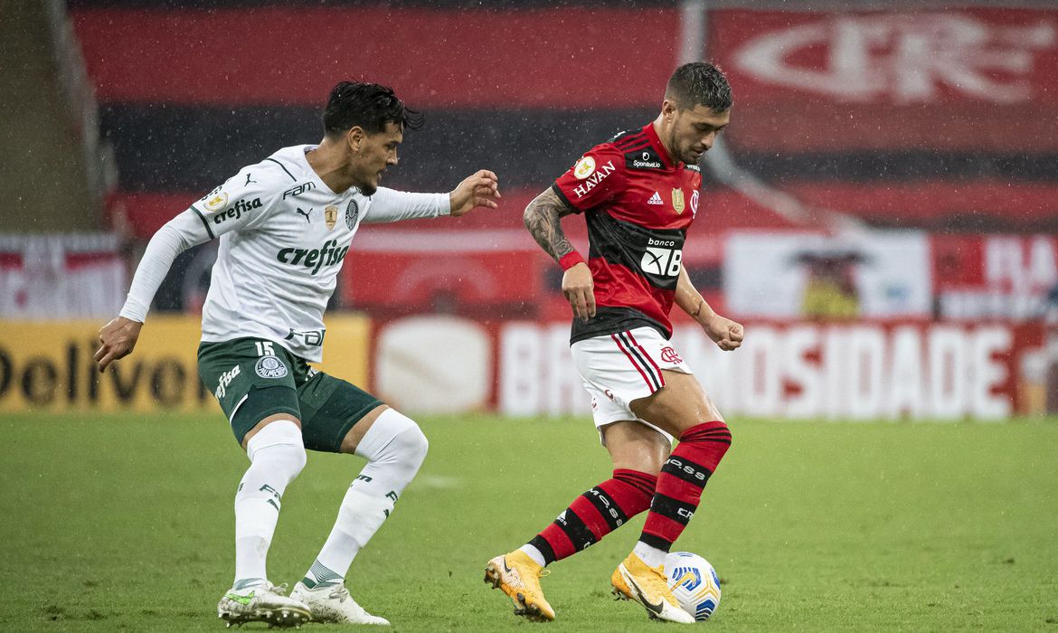 Flamengo e Palmeiras buscam a glória eterna da Libertadores; veja horário e onde assistir a decisão