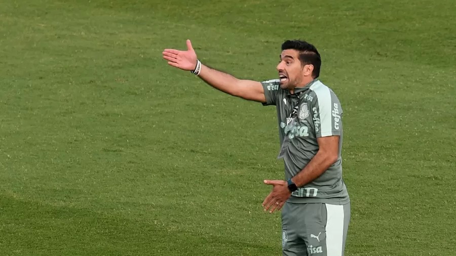Abel não crava permanência no Palmeiras após título da Libertadores: "Vou ter que refletir sobre o meu futuro"