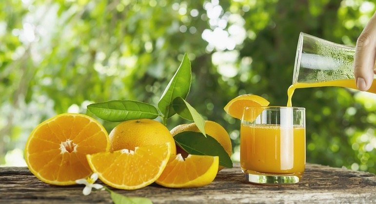 Vitamina C pode ser aliada contra ansiedade e depressão; entenda