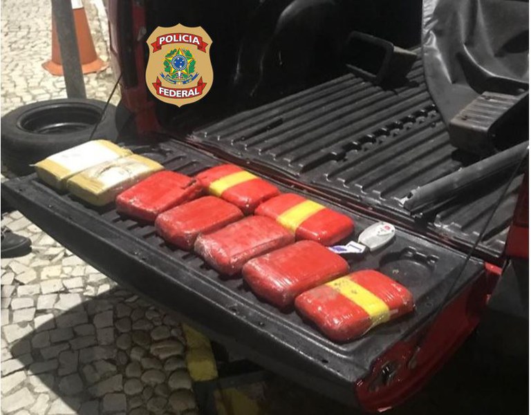 PF apreende em Natal mais de 16 kg de cocaína escondidos em lataria de carro vindo do Amazonas