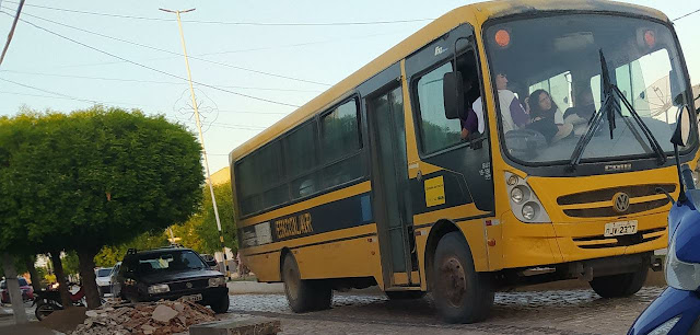 Ônibus escolar que transporta alunos no RN é alvo de tiros e tentativa de assalto