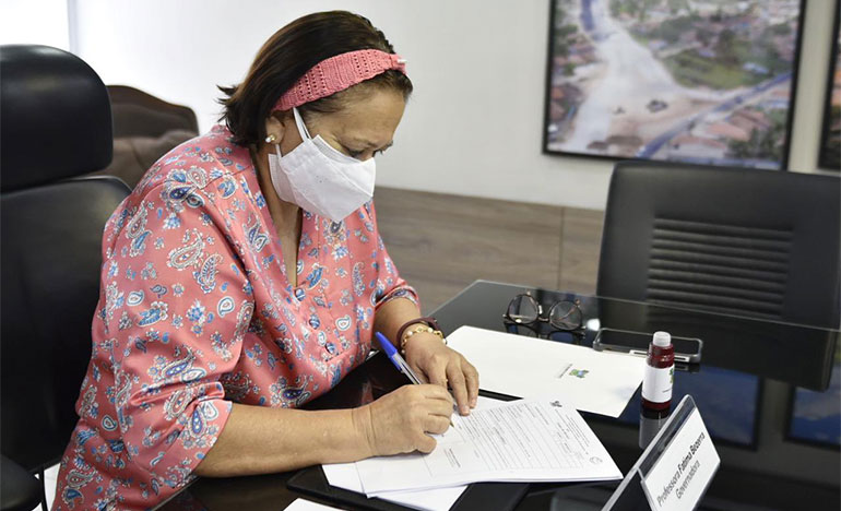 Governadora envia Projeto de Lei para recomposição salarial de servidores à AL