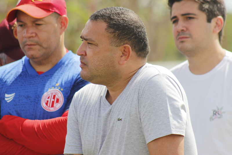 Novo presidente do América toma posse nesta segunda; clube apresentará novo programa de sócio