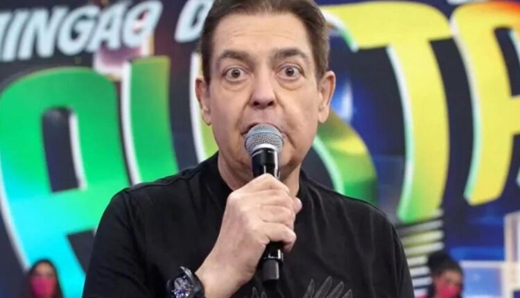 Magoado com Faustão, famoso cantor sertanejo recusa convite para estreia de novo programa