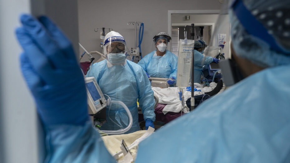 Quase 70 médicos de UTI participam de festa natalina e contraem Covid-19