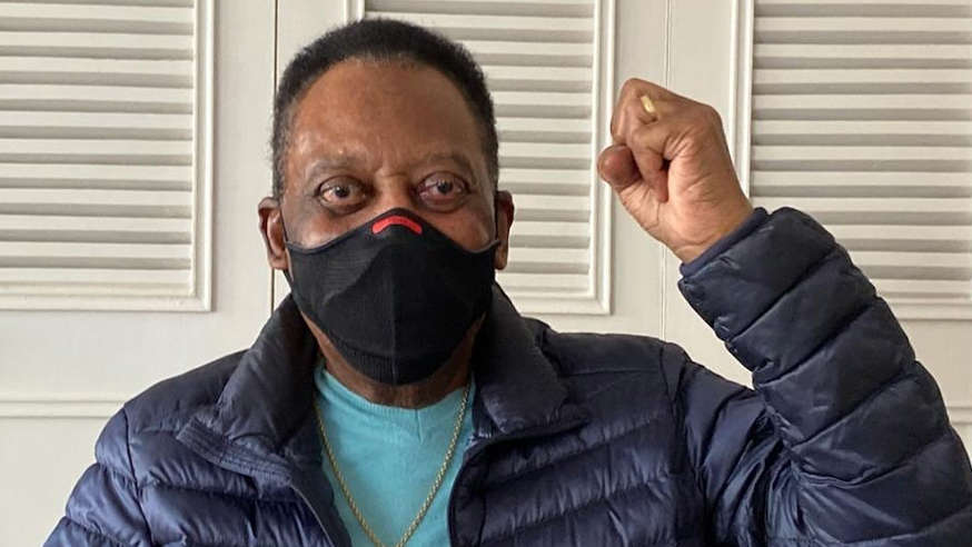 Pelé é submetido a exames em hospital de São Paulo, diz assessoria do ex-jogador