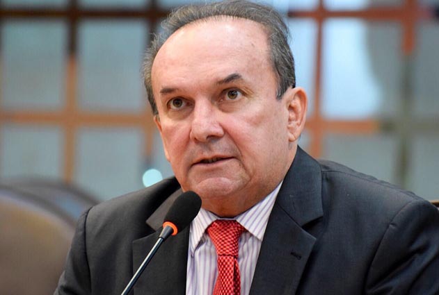 Deputado diz que Fátima gastou R$ 21 milhões em obras de pouca utilidade