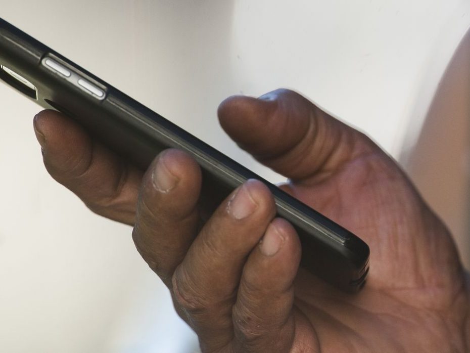 0303: Se receber ligação com esse código em 2022, já saiba que é telemarketing