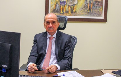 Desembargador derruba decisão do TCE-RN que suspendia reajuste de salários de vereadores de Natal