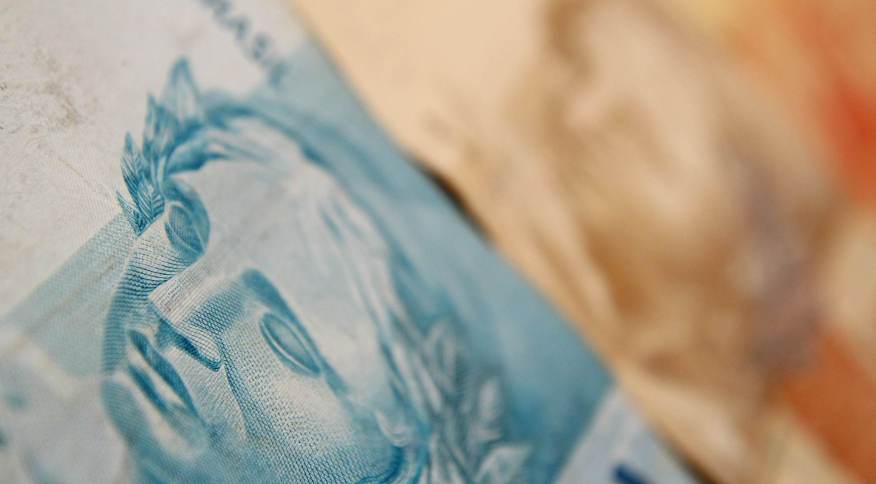 Arrecadação do governo supera R$ 157 bi, maior resultado para novembro em 7 anos