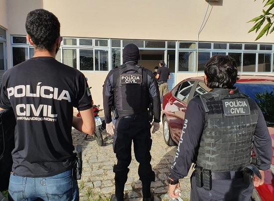 Suspeito por roubo, sequestro e estupro é preso na zona norte de Natal