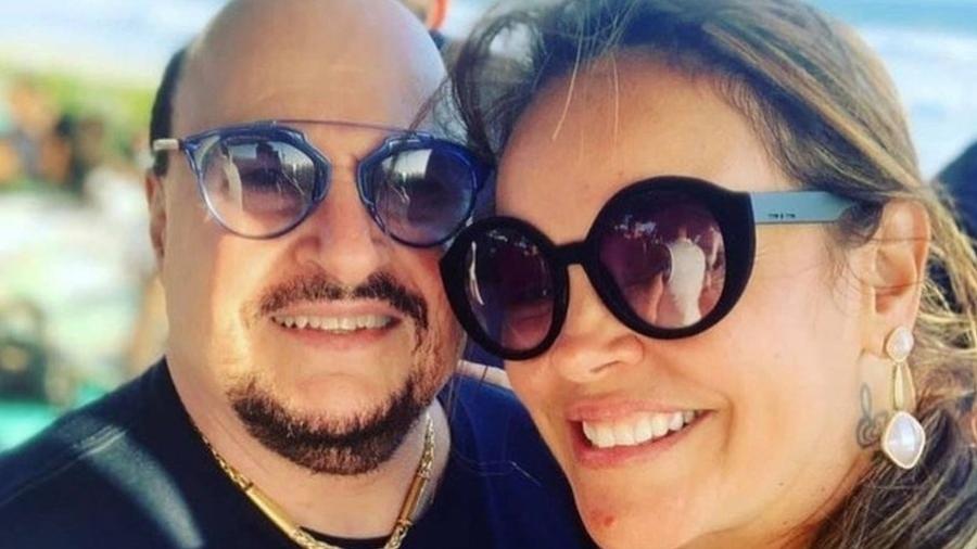 Viúva de famoso cantor brasileiro diz estar sem dinheiro em véspera do Natal