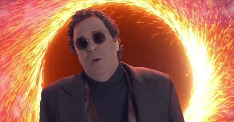 Comentarista da Globo viraliza após aparecer em promoção oficial de filme que é sucesso nos cinemas; assista