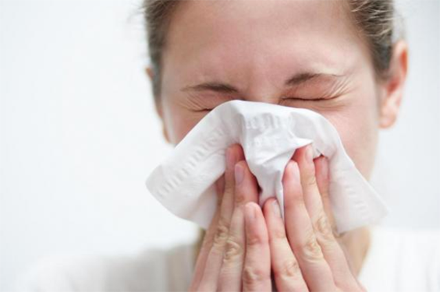 Casos de gripe se multiplicam e lotam urgências de Natal