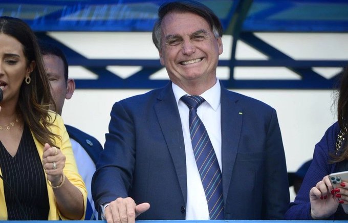 Bolsonaro: “Convoco esquerda para panelaço em pronunciamento para comemorar 3 anos sem corrupção”