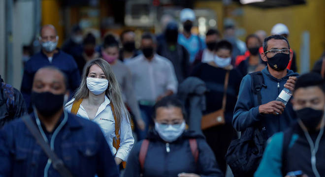 Pela primeira vez, mundo registra 1 milhão de casos de Covid em 24h