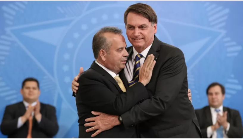 Bolsonaro rebate críticas por ausência na Bahia usando vídeo de ministro do RN