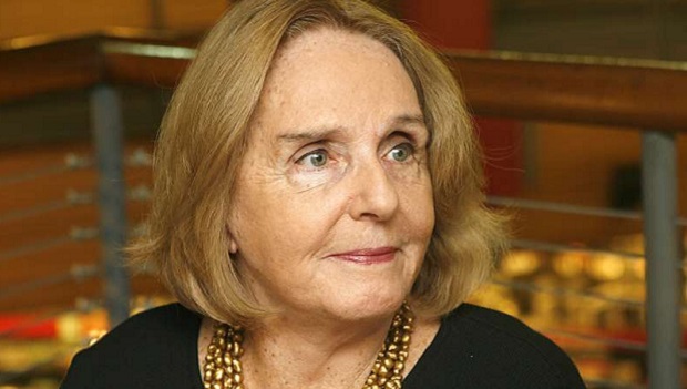 Escritora Lya Luft morre aos 83 anos em Porto Alegre
