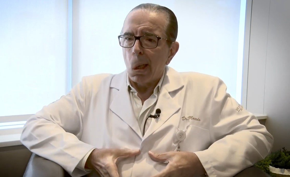 Médico de Bolsonaro suspeita de nova obstrução intestinal e avisa que presidente passará por tomografia