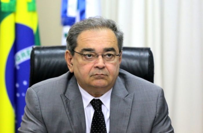 Álvaro Dias cumpriu 4 das 63 propostas feitas em campanha