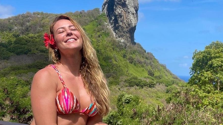 Atriz da Globo é criticada por suposta edição em foto de biquíni