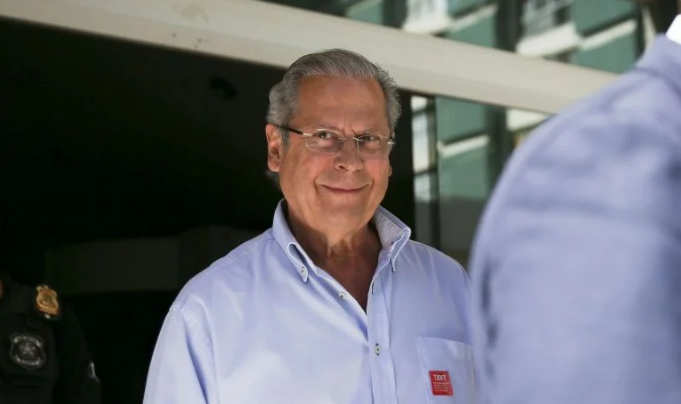 Ex-ministro do PT é vítima de golpe